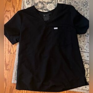 Figs Catarina Black Scrub Top